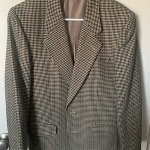 Vintage Chateau Men's Houndstooth Sport Coat in Brown & Black